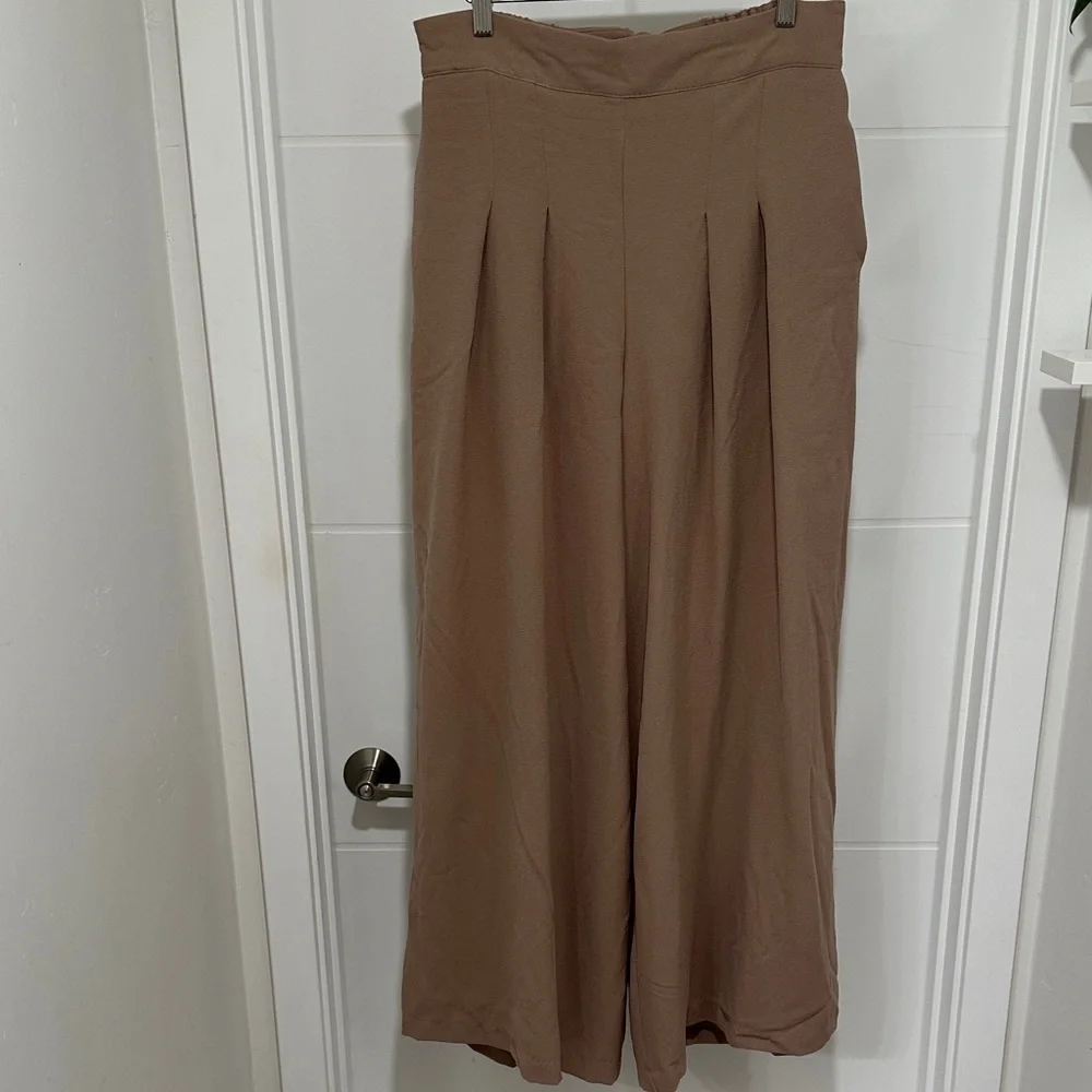 Laura Byrnes XL High-Waist Pleated Midi Skirt — Taupe - Picture 2 of 5